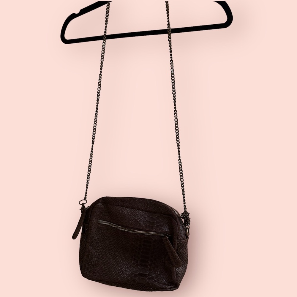 Brown genuine leather purse bag crossbody with gold chain and pocket on outside